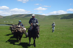 YAK-TREKKING IN WEST-MONGOLEI BERG ONTGONTENGER